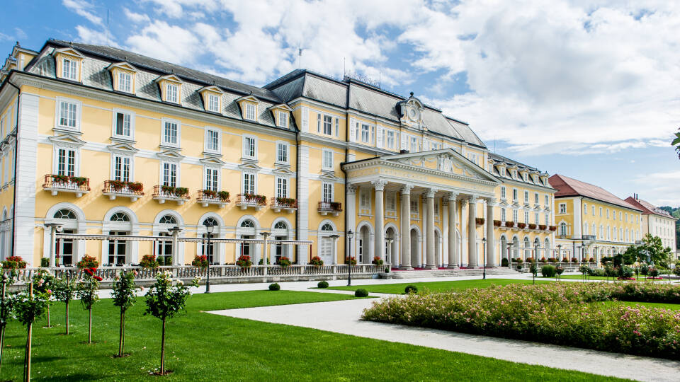 Lassen Sie sich von der Eleganz des historischen Grand Hotels Rogaška in die Vergangenheit zurückversetzen.