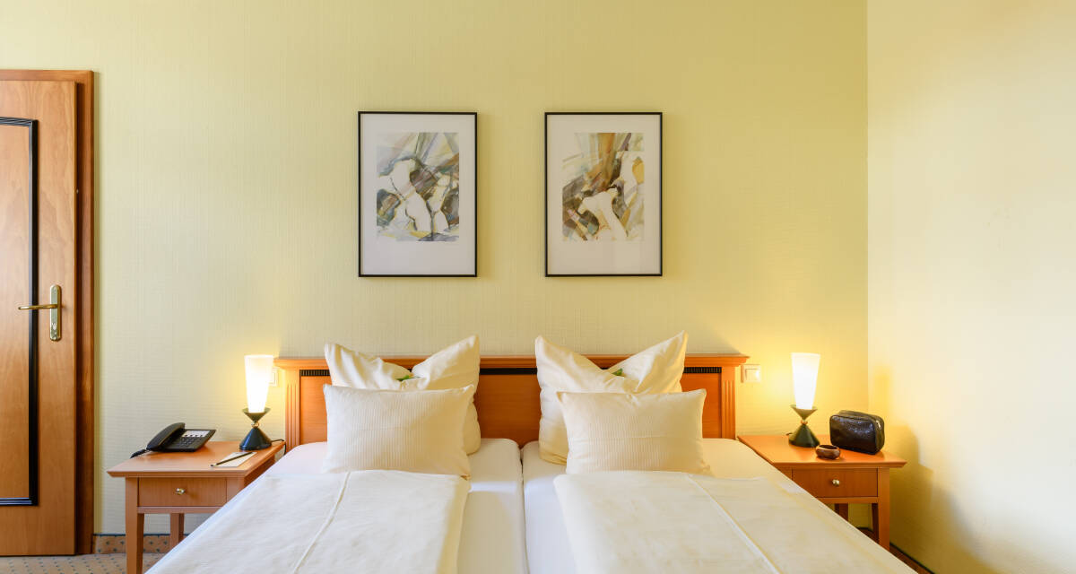 Twin Bed Doppelzimmer