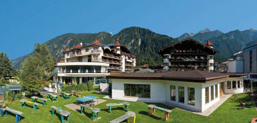 Hotel & Sporthotel Strass