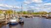 Vegesack ist der wahrscheinlich maritimste Stadtteil von Bremen, mit einem historischen Hafen und dem Blick auf Luxusyachten in den Werften auf der anderen Seite der Weser.