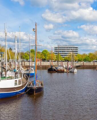 Vegesack er nok det mest maritime kvarter i Bremen, med en historisk havn og udsigt til luksusyachter på værfterne på den anden side af Weser.