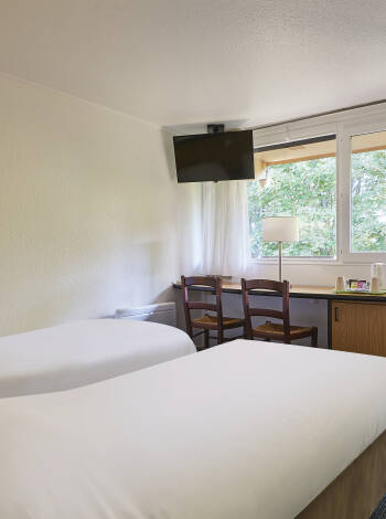 At the hotel you will be accommodated in bright rooms, which will provide you with a good base for your stay.