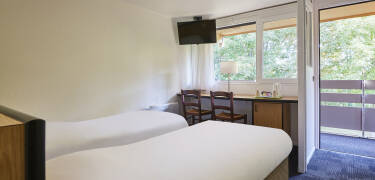 At the hotel you will be accommodated in bright rooms, which will provide you with a good base for your stay.