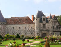 Saint Germain de Livet är ett av slotten i området som bjuder på en upplevelse för hela familjen.