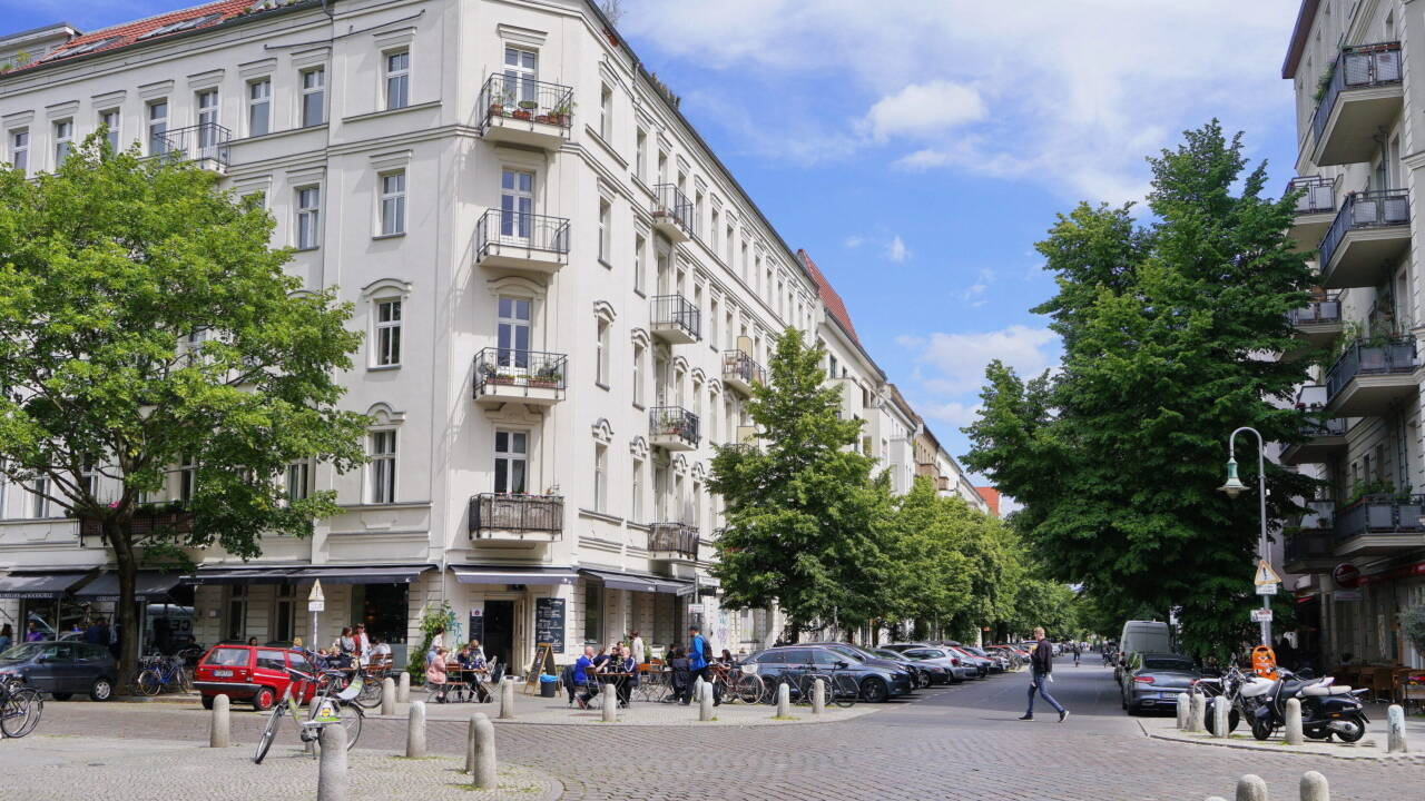 Gold Palais Hotel har en fantastisk beliggenhed nord for Alexanderplatz i trendy Prenzlauer Berg.