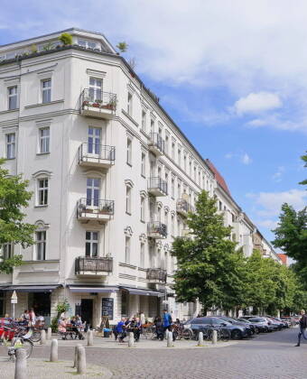Gold Palais Hotel har ett utmärkt läge norr om Alexanderplatz i trendiga Prenzlauer Berg.