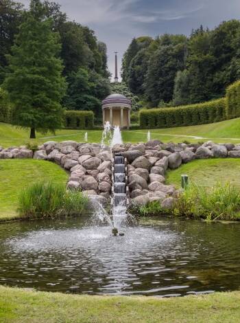 Der Forstgarten und der Tiergarten bieten wunderschöne Gärten und Spazierwege.
