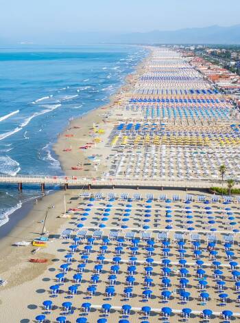 Verbringen Sie den Sommer an der Adria! Machen Sie Urlaub im beliebten Ferienort Rimini.