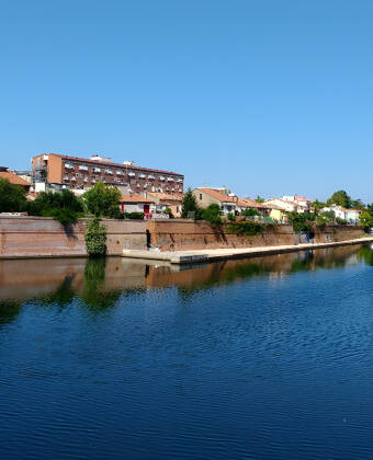 Rimini er en flott ferieby ved havet, full av gamle bygninger, historie, kultur og opplevelser.