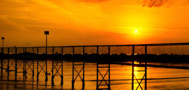 Gå aftenture og nyd de fantastiske solnedgange ved strandene i Rimini.