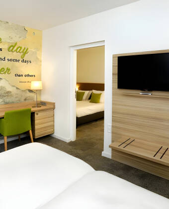 Ob Sie alleine, als Paar oder mit Kindern reisen, es gibt ein passendes Zimmer. Die Familienzimmer sind ideal für bis zu vier Personen.
