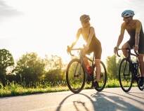 In und rund um Emden gibt es viele Radwege, um Ostfriesland perfekt zu erkunden.