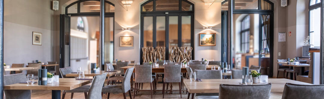 In the brasserie, you can enjoy excellent regional and international dishes.