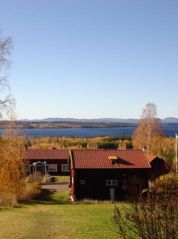 Erkunden Sie Dalarnas Natur und reiche Kulturdenkmäler.