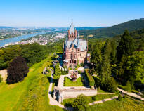 Hvis du er i Siebengebirge regionen, er Schloss Drachenburg i Königswinter et must see.