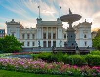 Bo i hjärtat av Lund, endast några steg från sevärdheter som botaniska trädgården och universitetet.