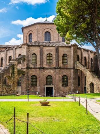 Entdecken Sie Ravenna, eine UNESCO-gelistete Stadt mit beeindruckenden byzantinischen Mosaiken.