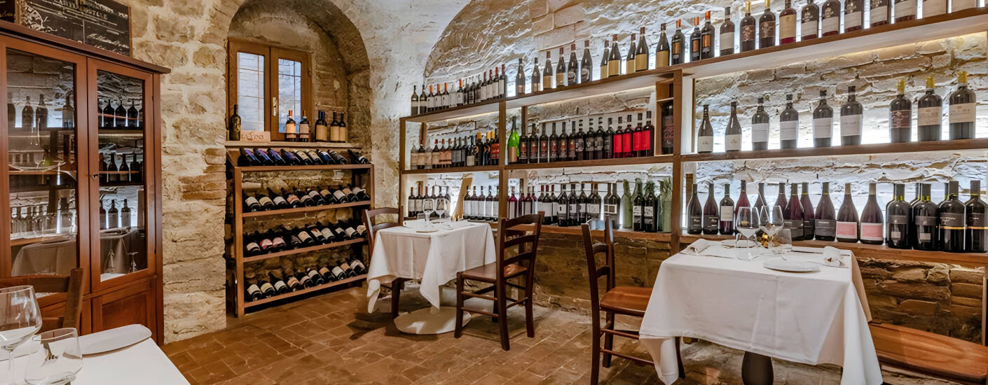 Savor Emilian flavours and international cuisine across the hotel’s restaurants, complemented by carefully selected wines.