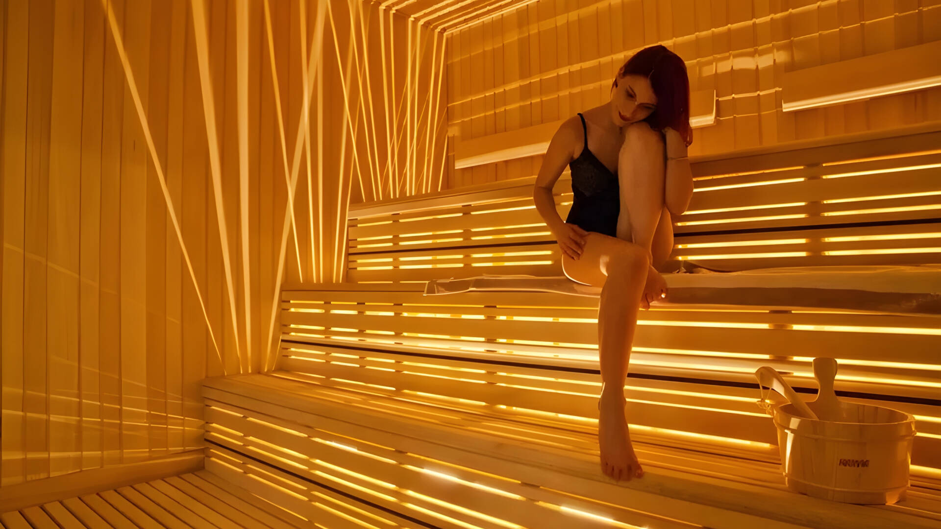 Recharge with Finnish and bio saunas, a Turkish bath, Kneipp path, experience showers and Himalayan salt room.