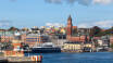 Tag turen til Helsingborg og oplev dens gamle by og det imponerende Kärnan tårn.