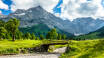 Tag et kig på de fantastiske Karwendelalper, som er den største naturpark i Tyrol.