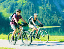 Wanderern und Radfahrern stehen in der Region kilometerlange Wander- und Radwege zur Verfügung.