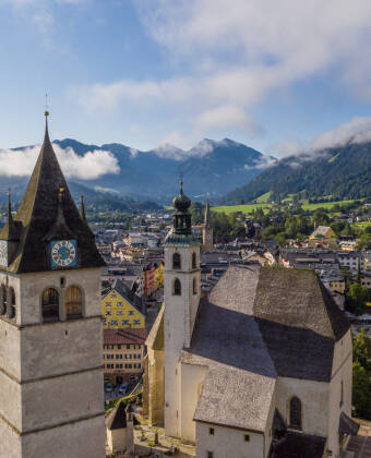Der berühmte Sportort Kitzbühel ist nur wenige Minuten vom Hotel entfernt.