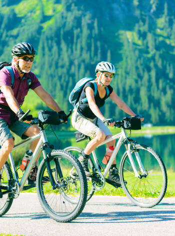 Wanderern und Radfahrern stehen in der Region kilometerlange Wander- und Radwege zur Verfügung.