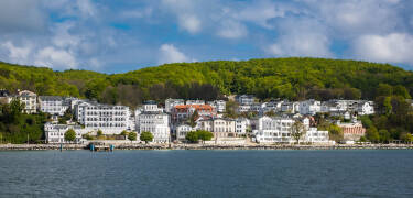 Bo mellem Sassnitz og Binz, på et fredeligt sted på Jasmund halvøen.