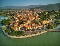 Übernachten Sie in Passignano sul Trasimeno, einem mittelalterlichen Dorf, das zu den schönsten Dörfern Italiens zählt.