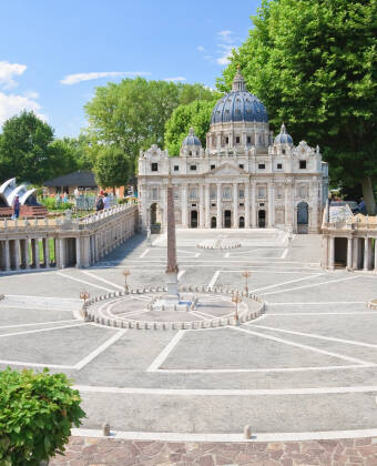 A visit to Minimundus is an absolute delight for young and old! You'll get to see some of the world's most famous buildings in miniature.