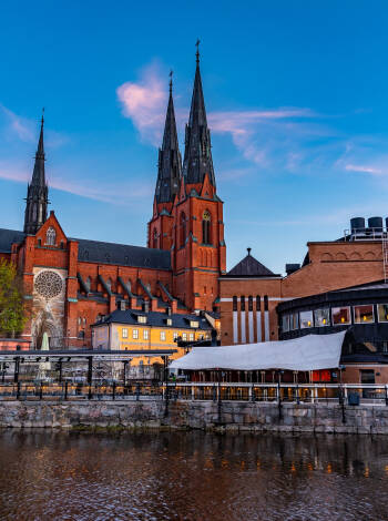 Hotellet ligger på gångavstånd till Gamla Uppsala, Uppsala domkyrka och Gustavianum.