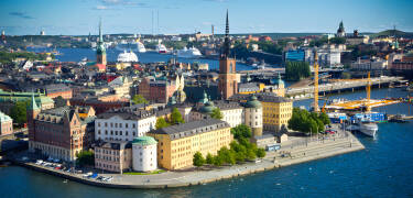Gör en dagsutflykt till Stockholm.