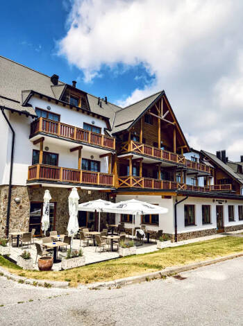 Discover countless hiking trails through lush green forests from Wellness & Spa Hotel Bolfenk.