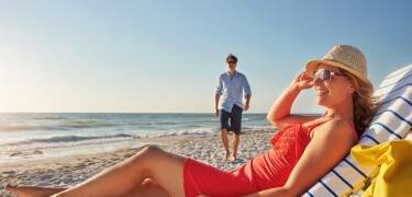 Choose Hotel Sorriso Milano Marittima with its private beach for your next summer holiday!