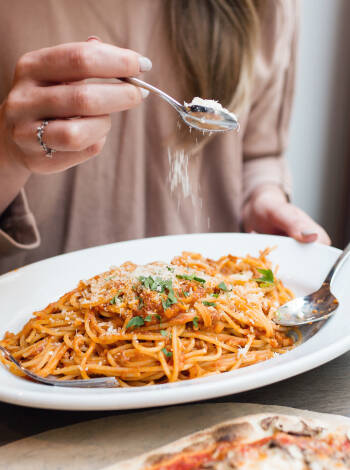 Genießen Sie traditionelle italienische und mediterrane Küche im Restaurant Arcobaleno.