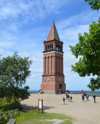 Himmelbjerget, et av Danmarks høyeste naturlige punkter, gir panoramautsikt over det omkringliggende landskapet.