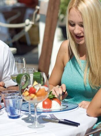 Lassen Sie sich im hauseigenen Restaurant mit exquisiter Küche verwöhnen.