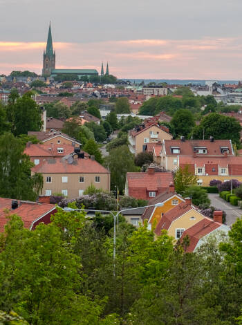 Der Dom, die SAAB-Arena und die Universität Linköping sind von hier aus leicht zu erreichen.