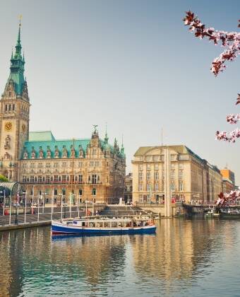 Hamburg is ideal for a short city break with culture, pleasure, and shopping.