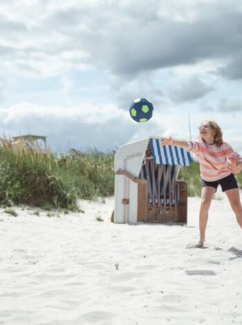 Lubmin Beach, located just steps from Hotel Seebrücke, is ideal for swimming, sunbathing and sports.