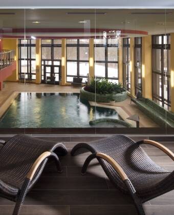 Wellnessafdelingen byder på saltvandspool, lagune med modstrøm, sauna, dampbad, massager, skønhedsbehandlinger og meget mere.