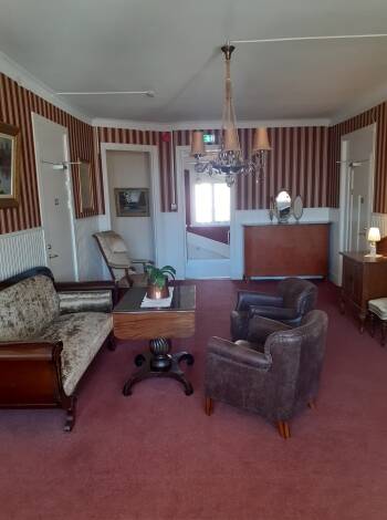 En perfekt bas för att besöka Skara Sommarland, Hornborgasjön och andra närliggande sevärdheter.