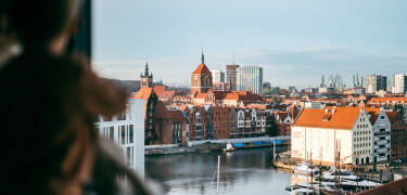 Välkommen till hotellet med den vackraste utsikten. Från fönstren kan du njuta av panoramautsikten över Gdańsk.