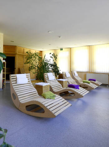 Hotel im Kräutergarten offers a sauna with a small relaxation area.