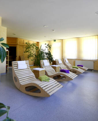 Das Hotel im Kräutergarten bietet eine Sauna mit kleinem Ruhebereich.