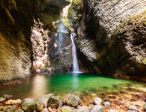 Erleben Sie den Wasserfall Slap Kozjak, der unglaublich schön ist.