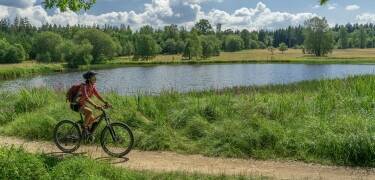 Ob Wandern, Radfahren, Schwimmen oder Bootsfahrten - Ihr Naturerlebnis beginnt direkt vor der Haustür.