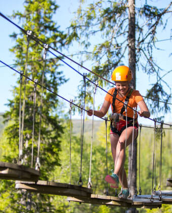 Besuchen Sie den nahe gelegenen Rypetoppen Adventurepark für aufregende Outdoor-Aktivitäten.