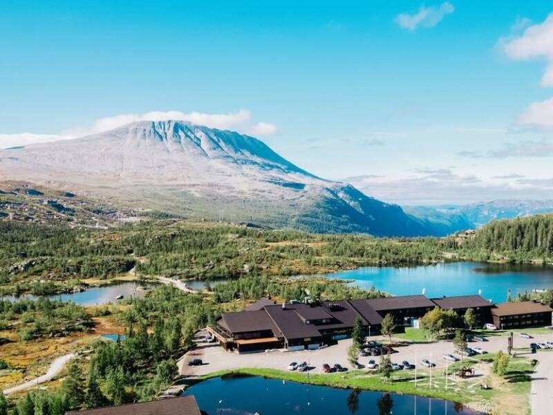 Wake up to panoramic views from modern mountain apartments on Gausta.